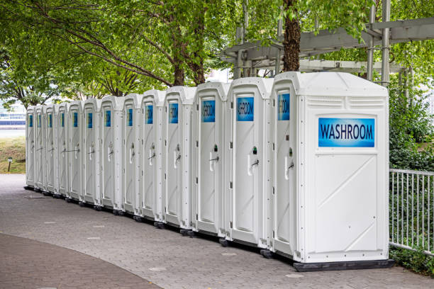 Porta potty delivery and setup in Clay, KY